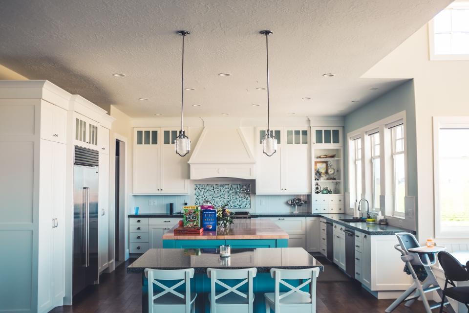 Large kitchen with an island counter